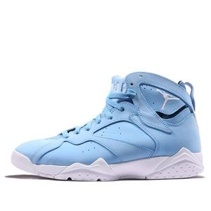 Nike Jordan 7 Retro Pantone. Size 9
